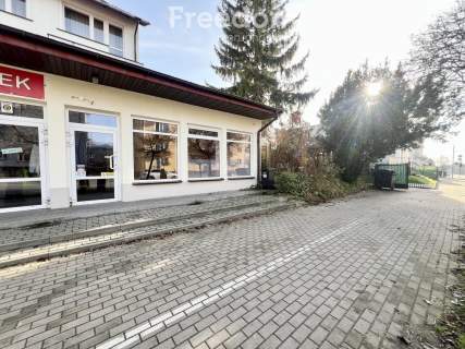 Przestronny lokal usługowy w centrum miasta