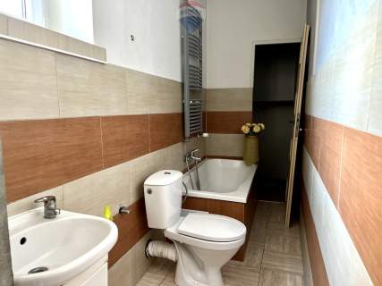 Mieszkanie 2 pokoje,w centrum Gniezna,piwnica 9m2