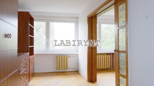M-4, oddzielna kuchnia, 2.piętro, loggia, od ręki