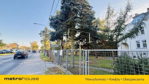 Piękny budynek Mieszkalno Usługowy Warszawa 985m2