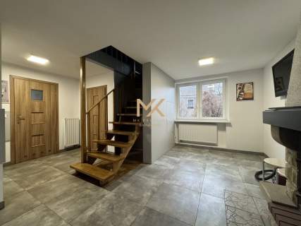 Dom wolnostojący 200 m / Działka 500m2/Taras