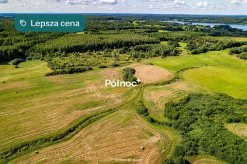 Działka z plażą nad jeziorem Narie