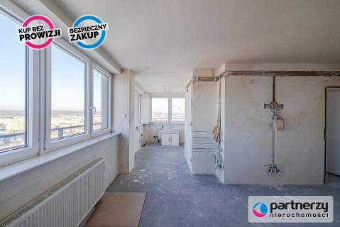 3 pokoje w Aqua Tower na 13 piętrze Reda