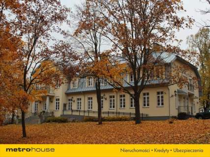 Sprzedaż 1600 m2 Posiadłości Dom Zielone Wzgórze.