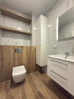 Apartament z ogrodem/ miejsce postojowe/ NOWE