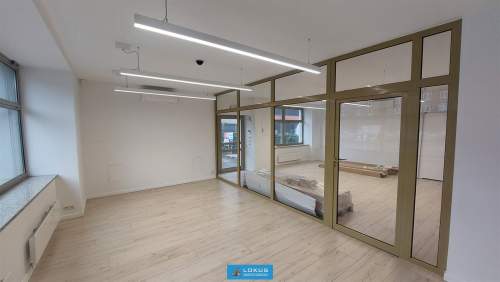 Lokal handlowy usługowy biurowy 150 m2 parking