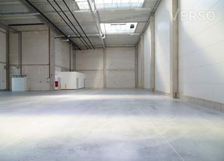 Magazyn 482 mkw. biuro 290 mkw. parking