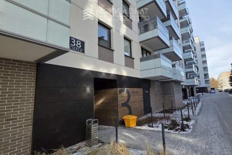 Centrum apartamentowiec 3 pokoje 45 m2, parking