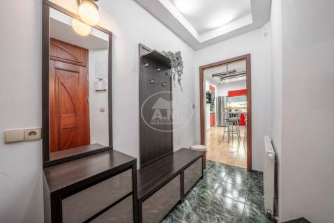 3 pokoje/Balkon/3 piwnice/Ciche/Do wprawdzenia