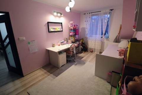 Przestronny apartament na zamkniętym osiedlu 