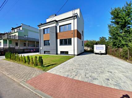 9,7% ROI 12 000 zł/mies. Dom magazyn 100 m