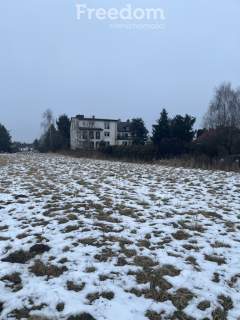 Działka budowlana z rozpoczętą inwestycją