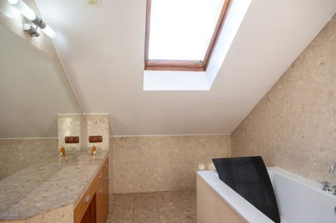 Komfortowy apartament na Ursynowie Lokalizacja 