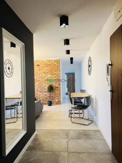 Salon z aneksem i 3 sypialnie, super dojazd