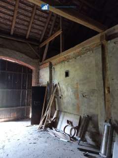 Dom wolnostojący 250m2 Działka 34ar Budynki