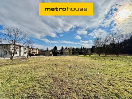 Miasto pod ręką, cisza za płotem 800 m2 