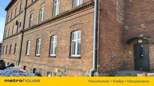 Na sprzedaż mieszkanie na parterze w kamienicy.