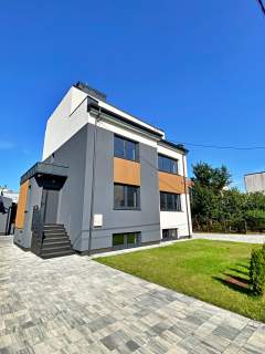 9,7% ROI 12 000 zł/mies. Dom magazyn 100 m