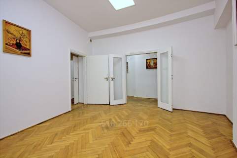 Mieszkanie, Biuro lub Kancelaria w kamienicy ul. Tamka 5