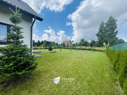 Dom na Mazurach nad jeziorem, Winiec