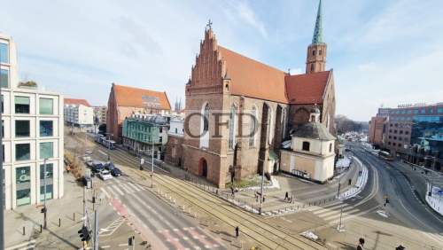 Plac Dominikański 63,5m2 4 piętro Widok Garaż