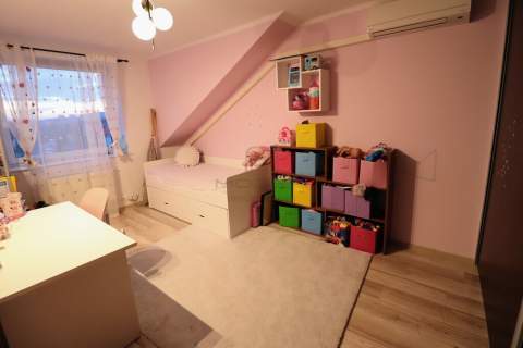 Przestronny apartament na zamkniętym osiedlu 