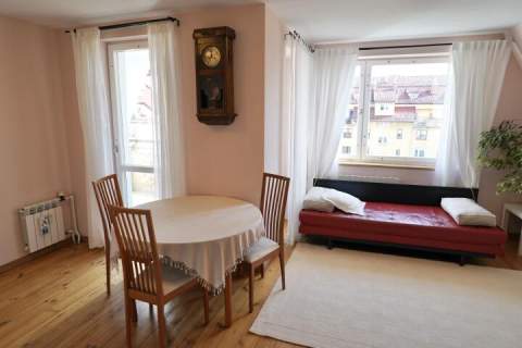 II poziomowe mieszkanie z balkonem