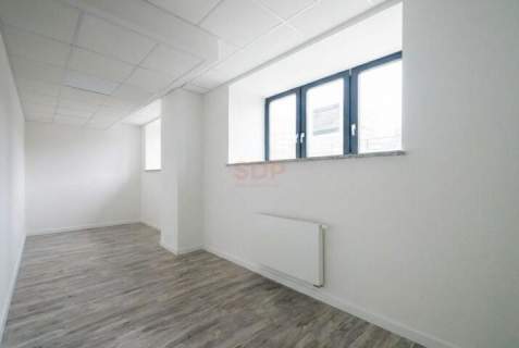 Duży lokal usługowy Przy Bulwarze 165m2 