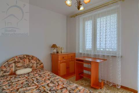 Umeblowane 3 pokoje, garderoba, duży balkon