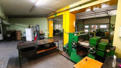 Budynek produkcja magazyn biuro 1037 m2 Pruszków