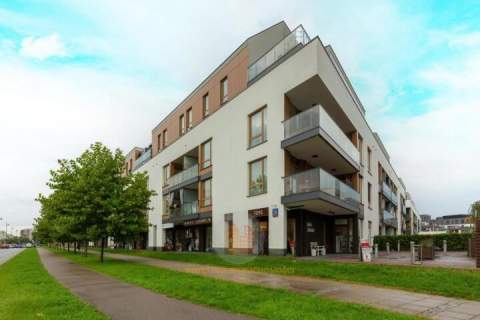 Świeży apartament , 3-pokoje garaż, klimatyzacja