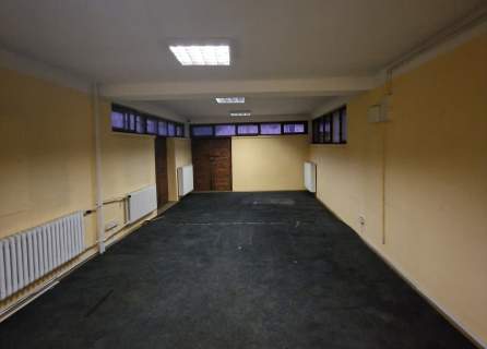 Obiekt przemysłowych/ nieruchomość komercyjna / parking / pl