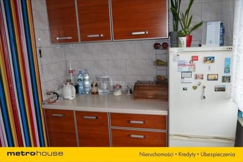 Trzy pokoje na 2 piętrze