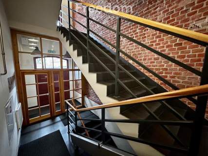 loft z antresolą i gabinetem 65 m Koszary Fun