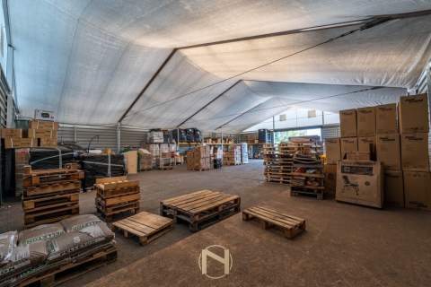 Obiekt na sprzedaż, 550 m2, Deszczno