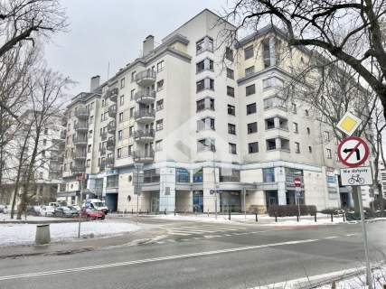 Lokal usługowy 257 m2 Saska Kępa parking