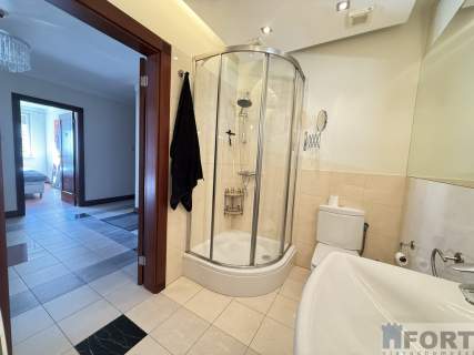 Komfortowy apartament przy Pl.Batorego z garażem