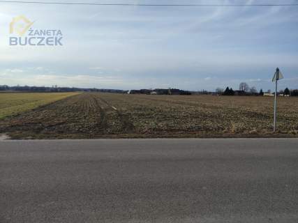 Sprzedam działkę o pow. 1500 m2 w Bronisławach