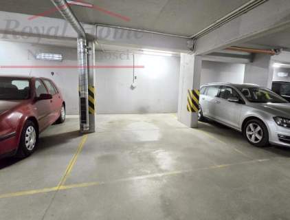 Przestronne, w pełnym rozkładzie 2 pok. z balkonem.