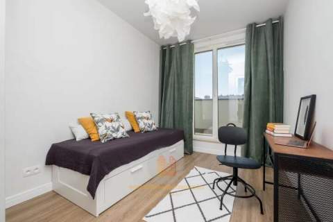 Świeży apartament , 3-pokoje garaż, klimatyzacja