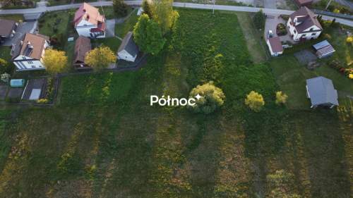 Piękna działka z pozwoleniem na budowę