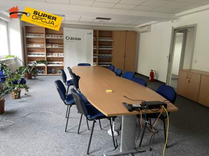 lokal do wynajęcia w biurowcu z ochrona