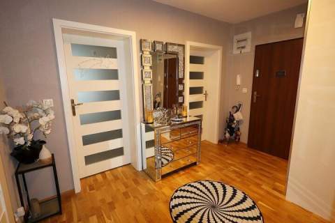 3-pokojowe mieszkanie/wysoki standard/balkon/