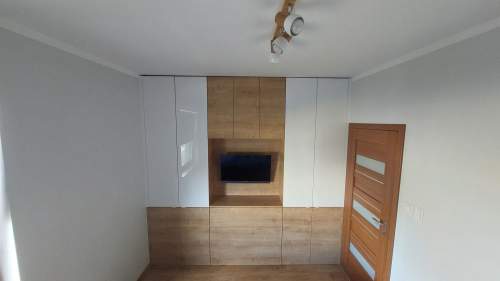 Mieszkanie 50,93m2 Garaż 20,28m2 Piwnica 1,66m2 Mickiewicza