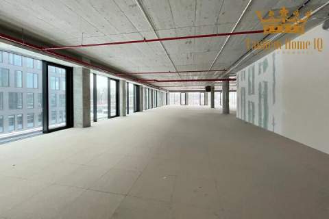 Na wynajem biuro o pow 800m2 w stanie deweloperskim na Włochach
