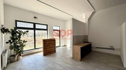 Lokal 54,55 m2 z witryną od ulicy