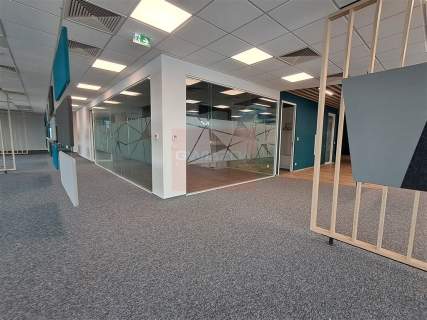 Nieruchomość komercyjna do wynajęcia, 270 m2, Warszawa