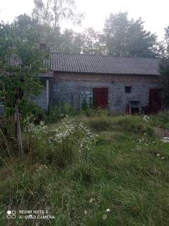 Pilnie sprzedam działkę zabudowaną