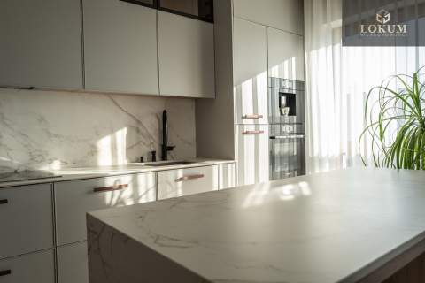 APARTAMENT NA SPRZEDAŻ PARKITKA
