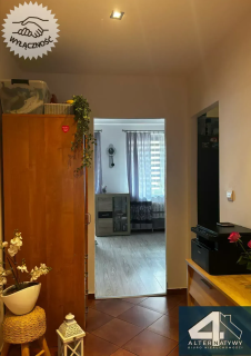 Urokliwe mieszkanie na pierwszym piętrze